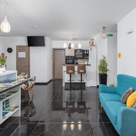Cozy In With Wifi Apartment