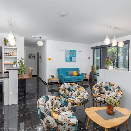 Cozy In With Wifi Appartement Pula